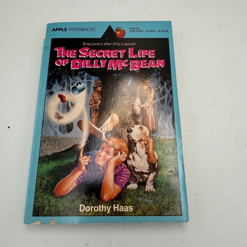 The Secret Life of Dilly McBean Dorothy Haas Apple Paperbacks 1988 Vintage Book